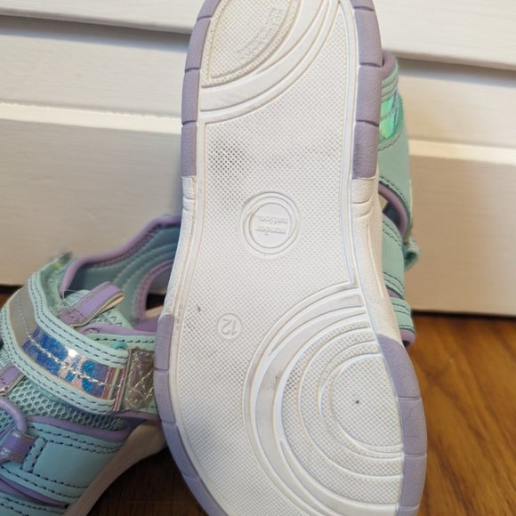 Girls Size 12 Water Shoes - Picture 3 of 3